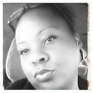 Meet your Posher, Monique